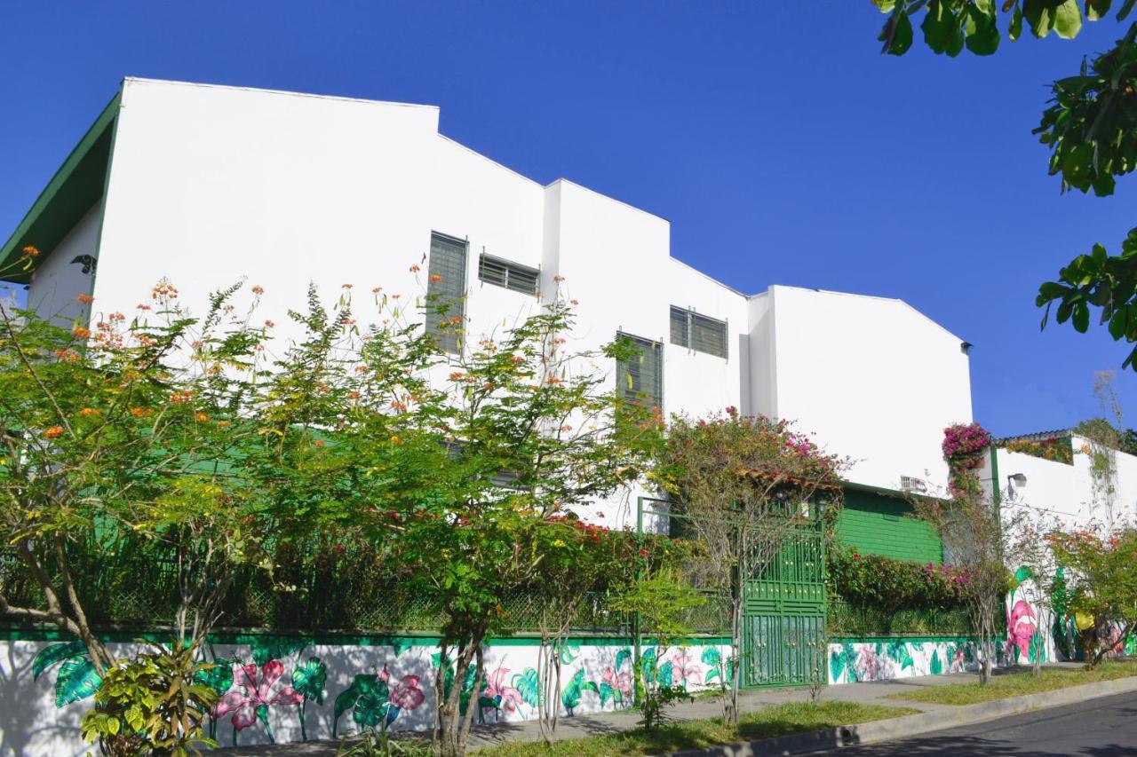 Hotel Oasis San Salvador Zewnętrze zdjęcie